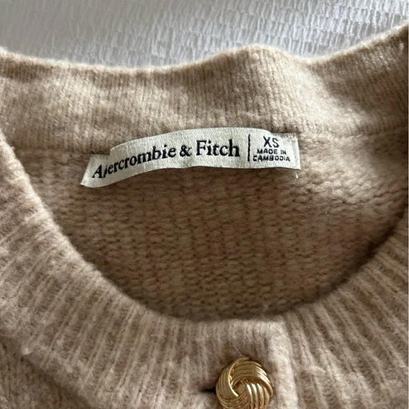 Abercrombie & Fitch Beige Cardigan Sweater - Picture 4 of 4